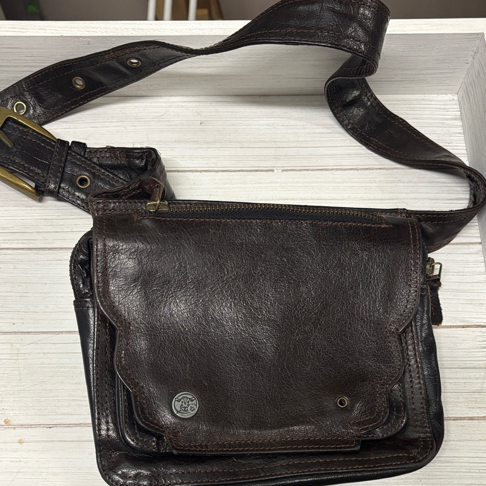 Happy Cow Brown real Leather hip Bag as seen on BURN NOTICE Fiona